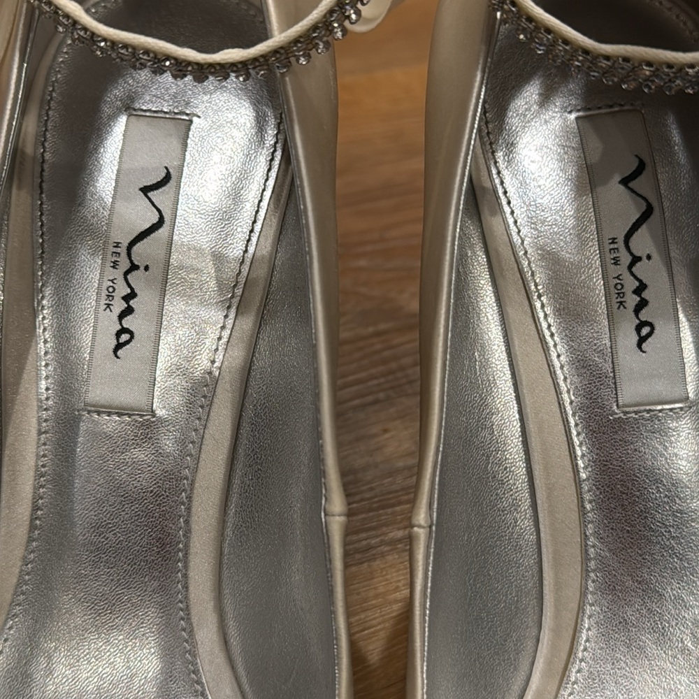 NINA Emma Crystal Embellished Champagne Satin Peep-Toe Wedges (Size: 10M) EUC - Picture 10 of 11